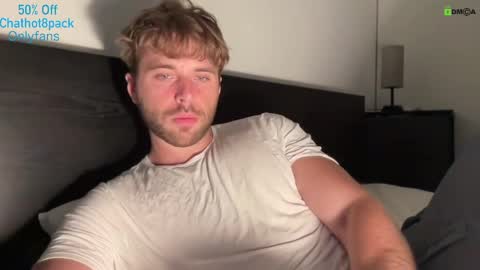 Snapshot of hot8pack01 chatting on September 24, 2025, 7:17 pm Edward aka Wolf online show from September 24, 2025, 7:17 pm