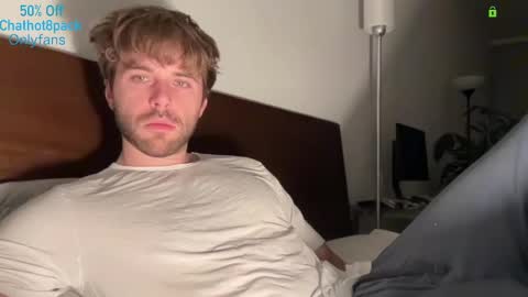 Snapshot of hot8pack01 chatting on November 10, 2025, 11:26 pm Edward aka Wolf online show from November 10, 2025, 11:26 pm