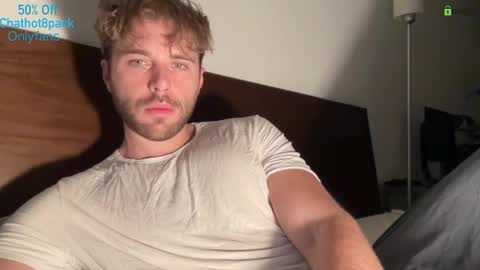 Snapshot of hot8pack01 chatting on November 14, 2025, 10:18 pm Edward aka Wolf online show from November 14, 2025, 10:18 pm