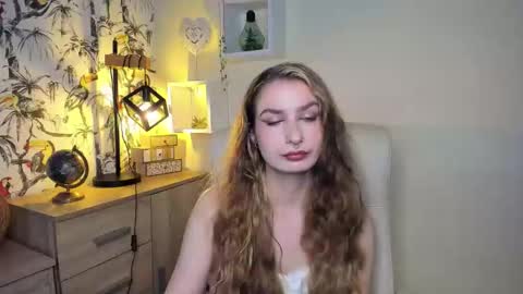 NINA online show from November 6, 2025, 6:58 am