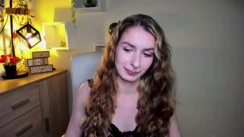 NINA online show from December 1, 2025, 6:40 am