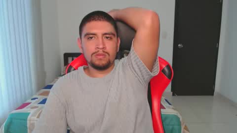 Snapshot of hot__husbands chatting on March 4, 2025, 9:22 pm hot__husbands online show from March 4, 2025, 9:22 pm