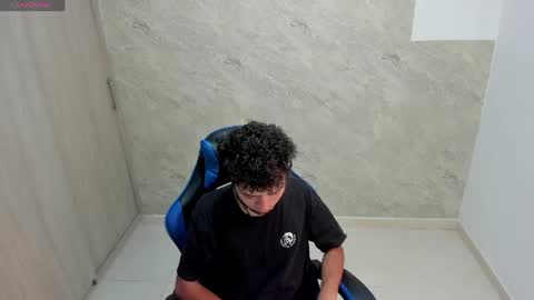 hot bad boy69 online show from March 18, 2026, 7:39 pm