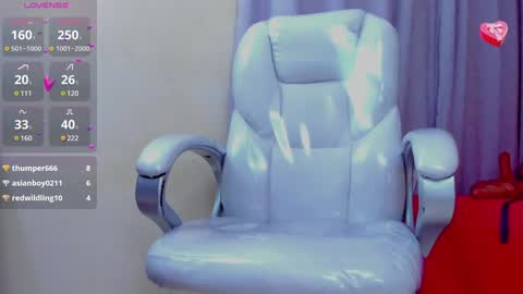 Snapshot of hot_beauty__ chatting on January 31, 2025, 8:01 am VALENTINA online show from January 31, 2025, 8:01 am