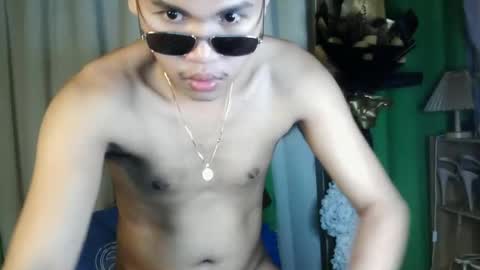 Snapshot of hot_bench chatting on May 25, 2026, 2:45 pm hot_bench online show from May 25, 2026, 2:45 pm