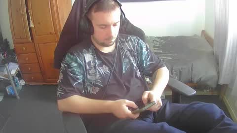 hot_big_dick9 online show from September 11, 2025, 10:37 am