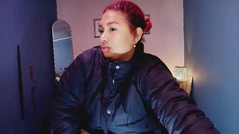 Snapshot of hot_chocolate_4u chatting on January 17, 2026, 12:43 pm hot chocolate 4u online show from January 17, 2026, 12:43 pm