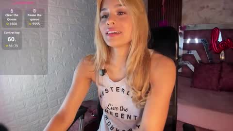 Snapshot of hot_cupid01 chatting on February 15, 2026, 10:58 am Valery online show from February 15, 2026, 10:58 am