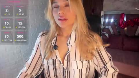 Snapshot of hot_cupid01 chatting on February 18, 2026, 11:06 am Valery online show from February 18, 2026, 11:06 am