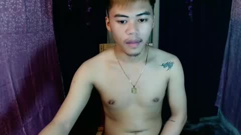 hot_emmanuel online show from February 26, 2025, 11:52 am