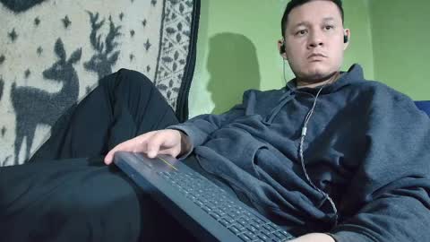 hot_guy36 online show from May 19, 2026, 1:56 am