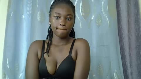 Snapshot of hot_lexy2 chatting on June 17, 2026, 9:23 am hot_lexy2 online show from June 17, 2026, 9:23 am