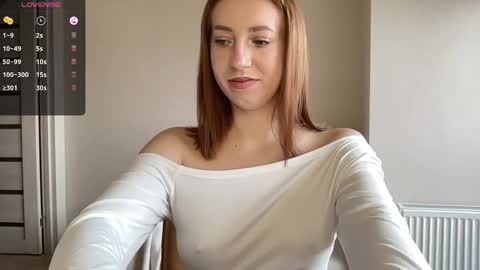 Lina online show from September 18, 2025, 6:59 am