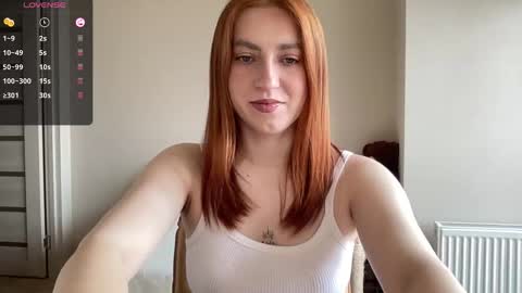 Lina online show from April 15, 2026, 11:28 am