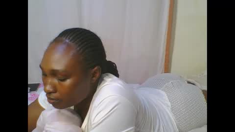 Snapshot of hot_masha chatting on March 15, 2026, 1:22 am hot_masha online show from March 15, 2026, 1:22 am