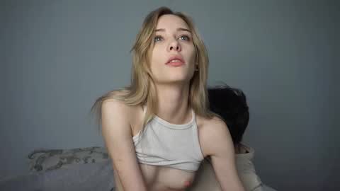 Snapshot of hot_n_coldd chatting on November 21, 2025, 9:19 am Sara and Sam online show from November 21, 2025, 9:19 am