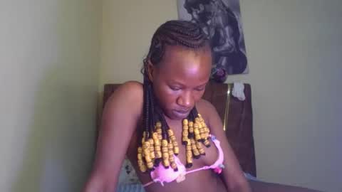 Snapshot of hot_petite100 chatting on May 12, 2026, 8:22 am hot petite100 online show from May 12, 2026, 8:22 am