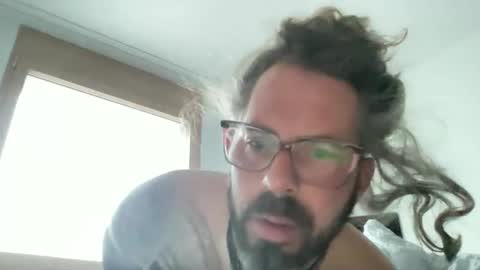 letmedoo2 online show from February 4, 2026, 7:03 am