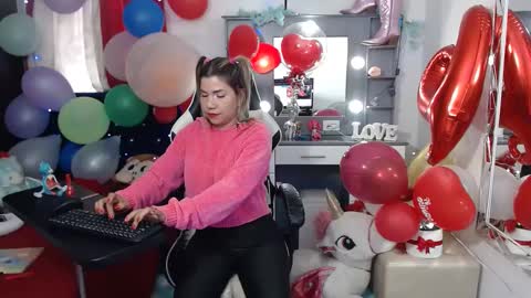 Snapshot of hot_sexy_bunny chatting on February 17, 2025, 9:19 pm hot sexy bunny online show from February 17, 2025, 9:19 pm