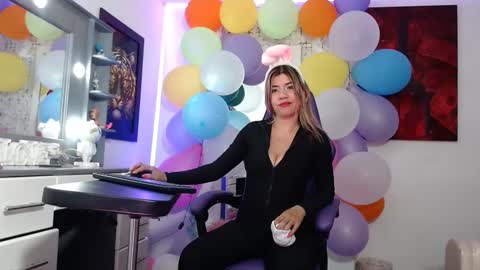 Snapshot of hot_sexy_bunny chatting on September 14, 2025, 3:44 pm hot sexy bunny online show from September 14, 2025, 3:44 pm