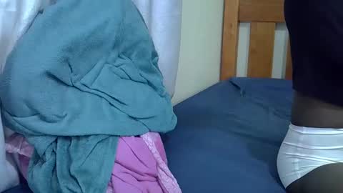 tara online show from December 1, 2025, 4:01 pm