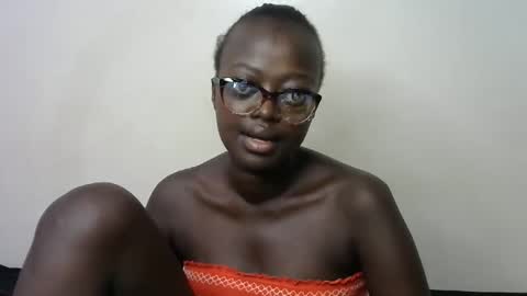 Snapshot of hot_tashaa chatting on February 24, 2026, 7:17 am hot_tashaa online show from February 24, 2026, 7:17 am