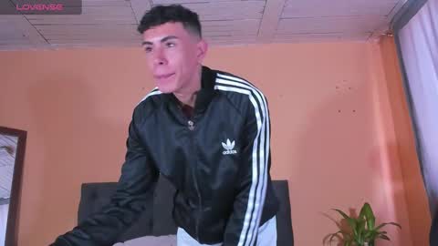 Snapshot of hot_twinks83 chatting on January 14, 2025, 3:47 pm hot_twinks83 online show from January 14, 2025, 3:47 pm