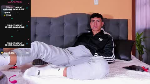 Snapshot of hot_twinks83 chatting on January 21, 2025, 4:37 pm hot_twinks83 online show from January 21, 2025, 4:37 pm