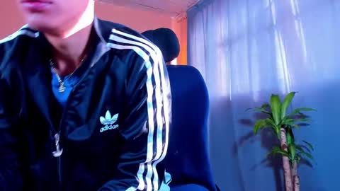 Snapshot of hot_twinks83 chatting on January 28, 2025, 12:22 pm hot_twinks83 online show from January 28, 2025, 12:22 pm
