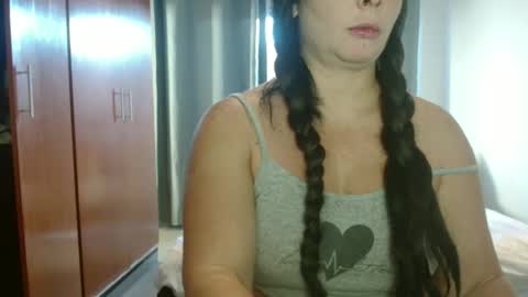 Snapshot of hot_wiffe chatting on April 29, 2026, 10:08 am couple without tabus online show from April 29, 2026, 10:08 am