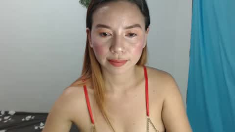 hotasian_pinky online show from March 5, 2025, 2:34 pm