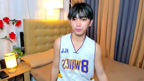 Snapshot of hotasiankenn chatting on November 17, 2025, 5:13 am Kenny online show from November 17, 2025, 5:13 am