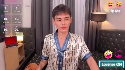 Snapshot of hotasiankenn chatting on December 21, 2025, 1:40 pm Kenny online show from December 21, 2025, 1:40 pm