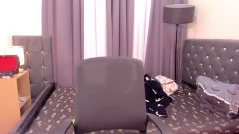 Snapshot of hotasiankenn chatting on January 11, 2026, 2:05 am Kenny online show from January 11, 2026, 2:05 am