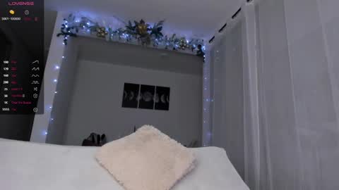 Snapshot of hotay_ chatting on December 3, 2024, 5:20 am Andrew xdres08 online show from December 3, 2024, 5:20 am