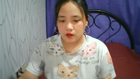 Snapshot of hotbabymomma chatting on March 9, 2025, 5:00 am Lynn online show from March 9, 2025, 5:00 am