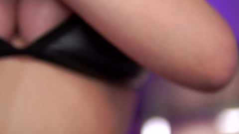 Anais online show from September 26, 2025, 6:17 am