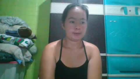 hotchicks4uxx online show from February 6, 2025, 11:04 pm