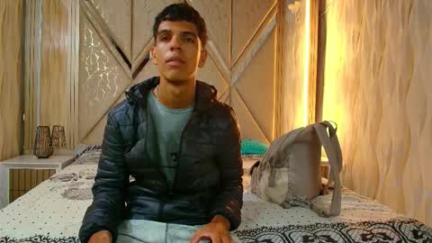 Snapshot of hotcouple_222 chatting on December 17, 2025, 7:14 am hotcouple_222 online show from December 17, 2025, 7:14 am