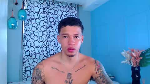 Snapshot of hotcrew_ chatting on January 16, 2026, 2:10 pm Hussain aaron and Ekko online show from January 16, 2026, 2:10 pm