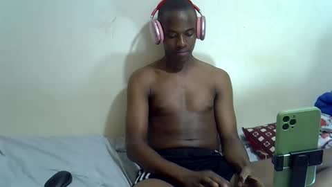 Snapshot of hotcum256 chatting on April 28, 2026, 1:38 pm hotcum256 online show from April 28, 2026, 1:38 pm