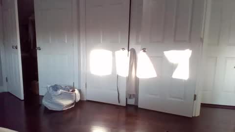 hotdog1124 online show from March 13, 2026, 11:50 am