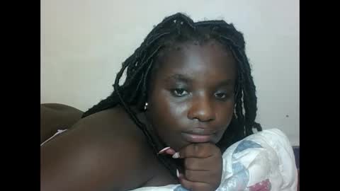 Snapshot of hotebbbyy chatting on November 1, 2025, 12:40 pm EBBY online show from November 1, 2025, 12:40 pm