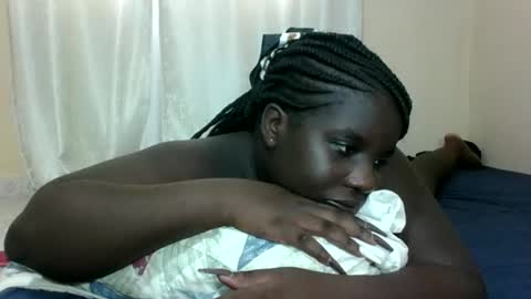 Snapshot of hotebbbyy chatting on December 22, 2025, 7:05 am EBBY online show from December 22, 2025, 7:05 am