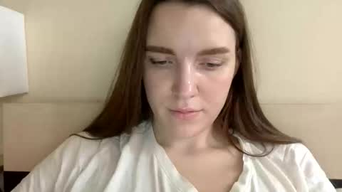 Snapshot of hoteffy chatting on March 3, 2025, 9:33 am effy online show from March 3, 2025, 9:33 am