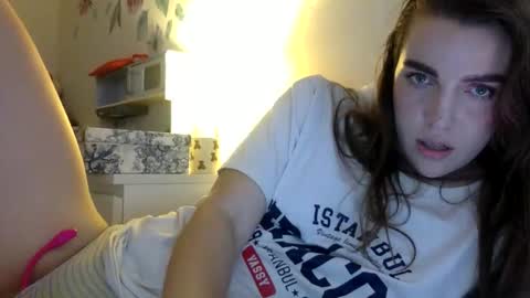 Snapshot of hoteffy chatting on September 17, 2025, 7:43 am effy online show from September 17, 2025, 7:43 am