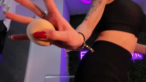 Snapshot of hotfallingdevil chatting on February 2, 2026, 5:39 am hotfallingdevil online show from February 2, 2026, 5:39 am