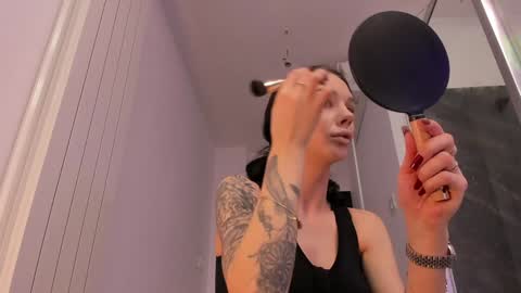 Snapshot of hotfallingdevil chatting on February 17, 2026, 5:26 am hotfallingdevil online show from February 17, 2026, 5:26 am