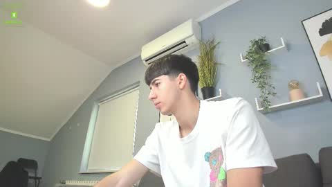 QUENTIN online show from September 18, 2025, 11:12 am