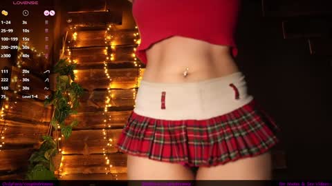 Snapshot of hotfrecklesgirl chatting on October 29, 2025, 1:57 pm hotfrecklesgirl online show from October 29, 2025, 1:57 pm